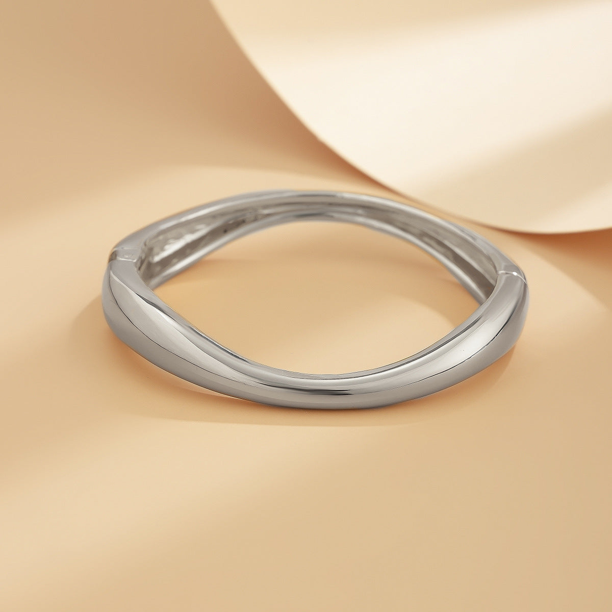 Fashionable Irregular Alloy Spring Bracelet Set