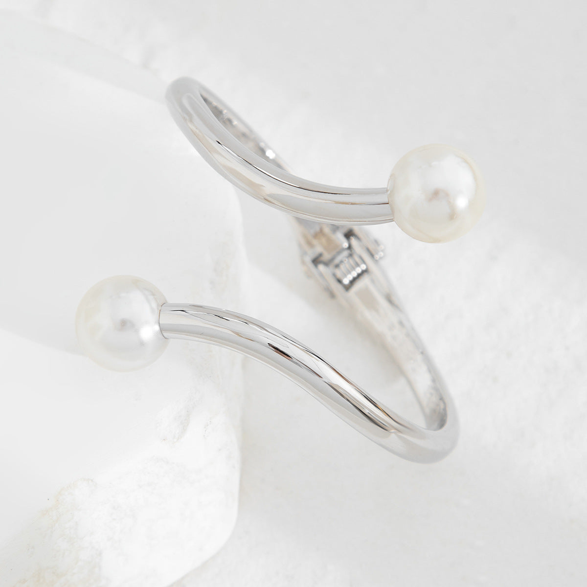 Punk Irregular Line Pearl Bracelet Alloy Set