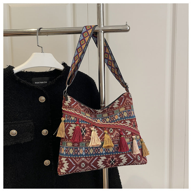Minimalist Bohemian Fringe Shoulder Bag