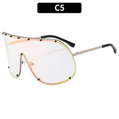 Chic Oval Frame Sunglasses UV400 Protection