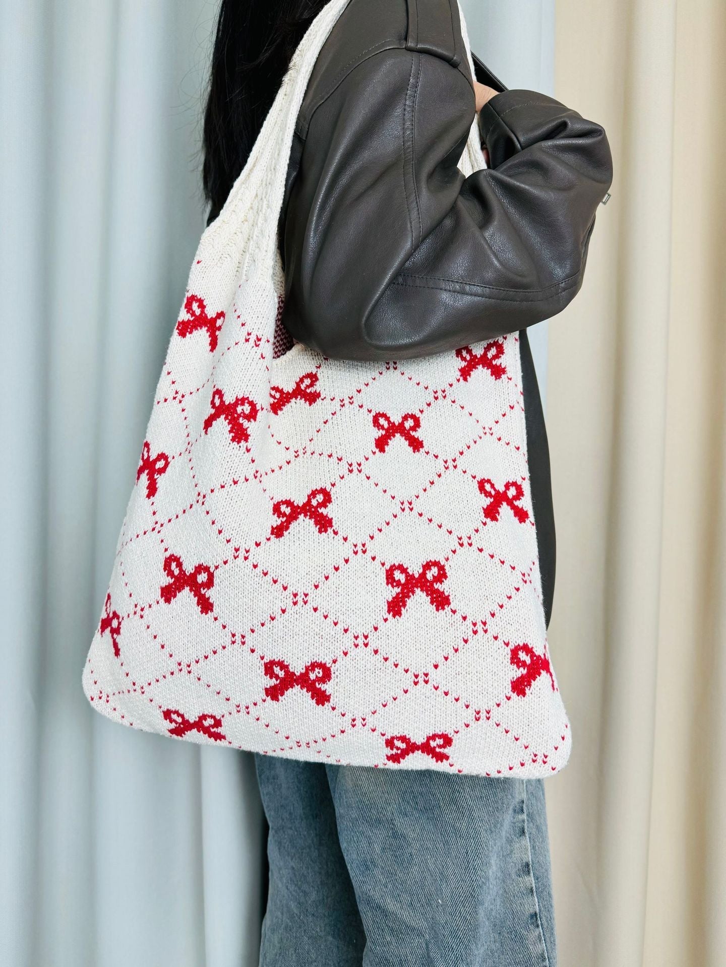 Bows Print LargeÂ Capacity Knit Shoulder Bag