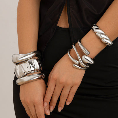 Trendy Geometric Metal Water Drop Bracelet