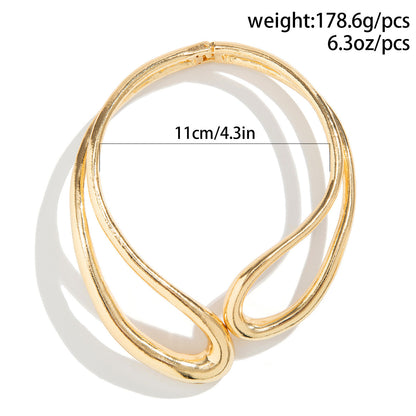 Choker Necklace With Geometric Design In Alloy For Fashionable Wear