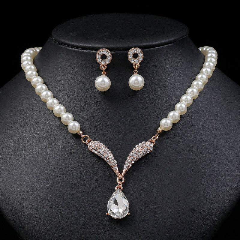 Trendy Pearl Necklace and Earring Set for Women