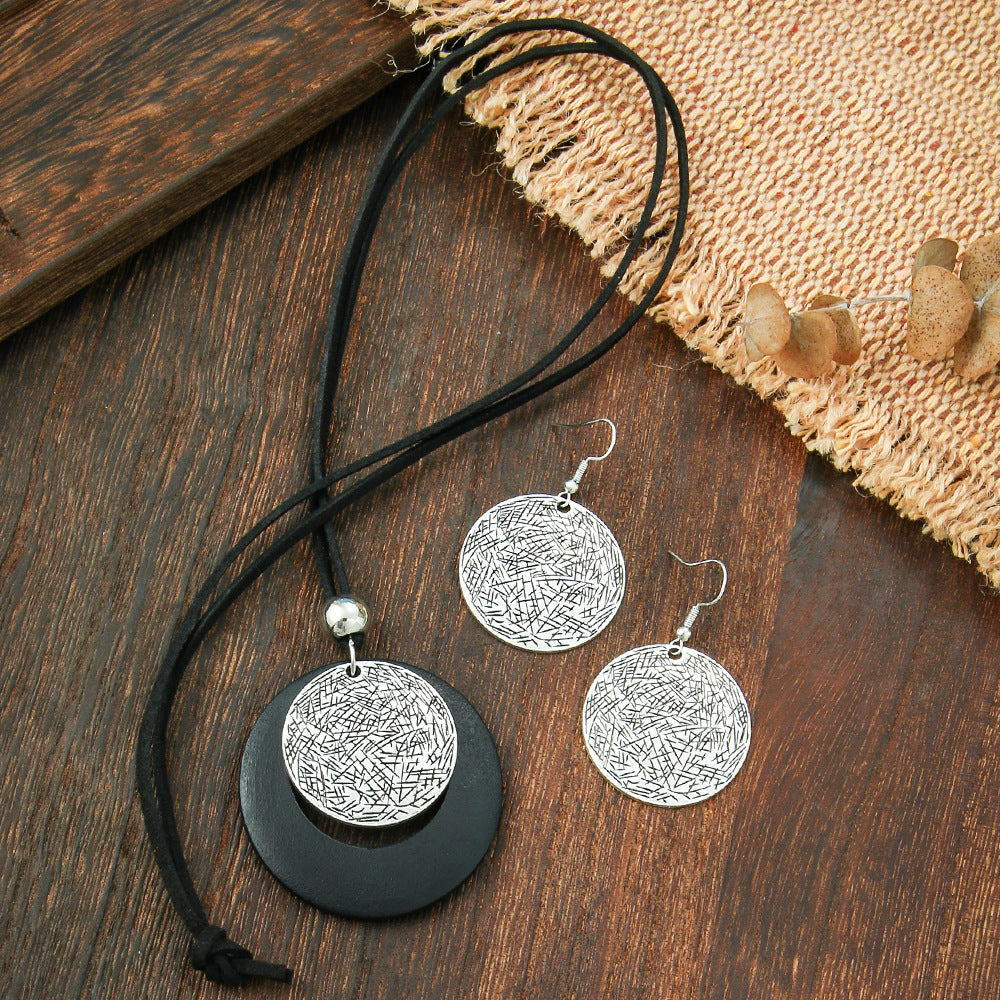 Trendy Geometric Earrings With Classic Black Wood Pendant
