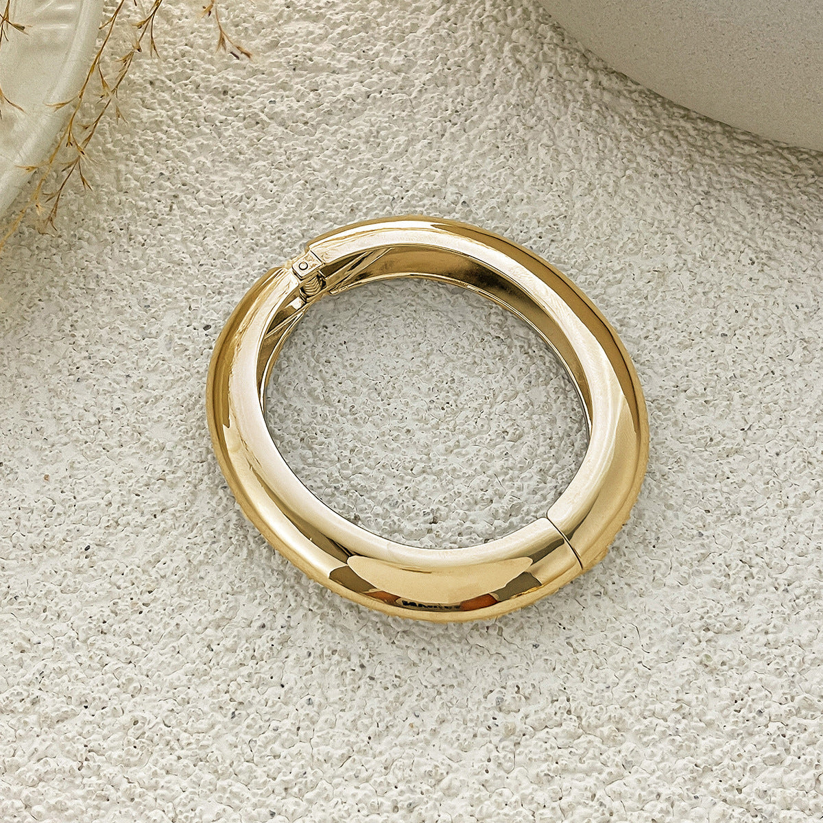 Liquid Metal Pleated Bracelet Trendy Spring Bracelet for Women