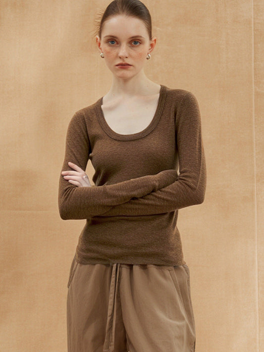 Elegant Long Sleeve T-Shirt with U-Neck Lightweight Knit