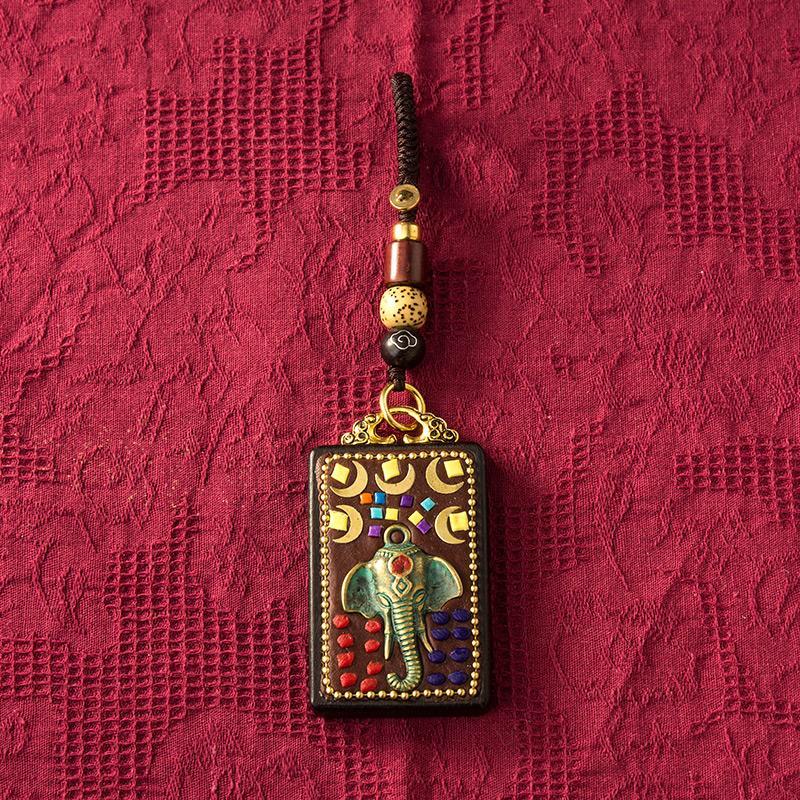 Nepal Exotic Keychain Pendant Creative Personality Men'S And Women'S Car Chain Red Hand Woven Rope Pendant