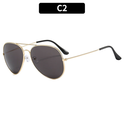 Classic Retro UV400 Men's Sunglasses with Metal Frames