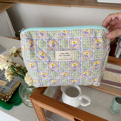 Cosbai - Floral Storage Purse Cosmetic Bag