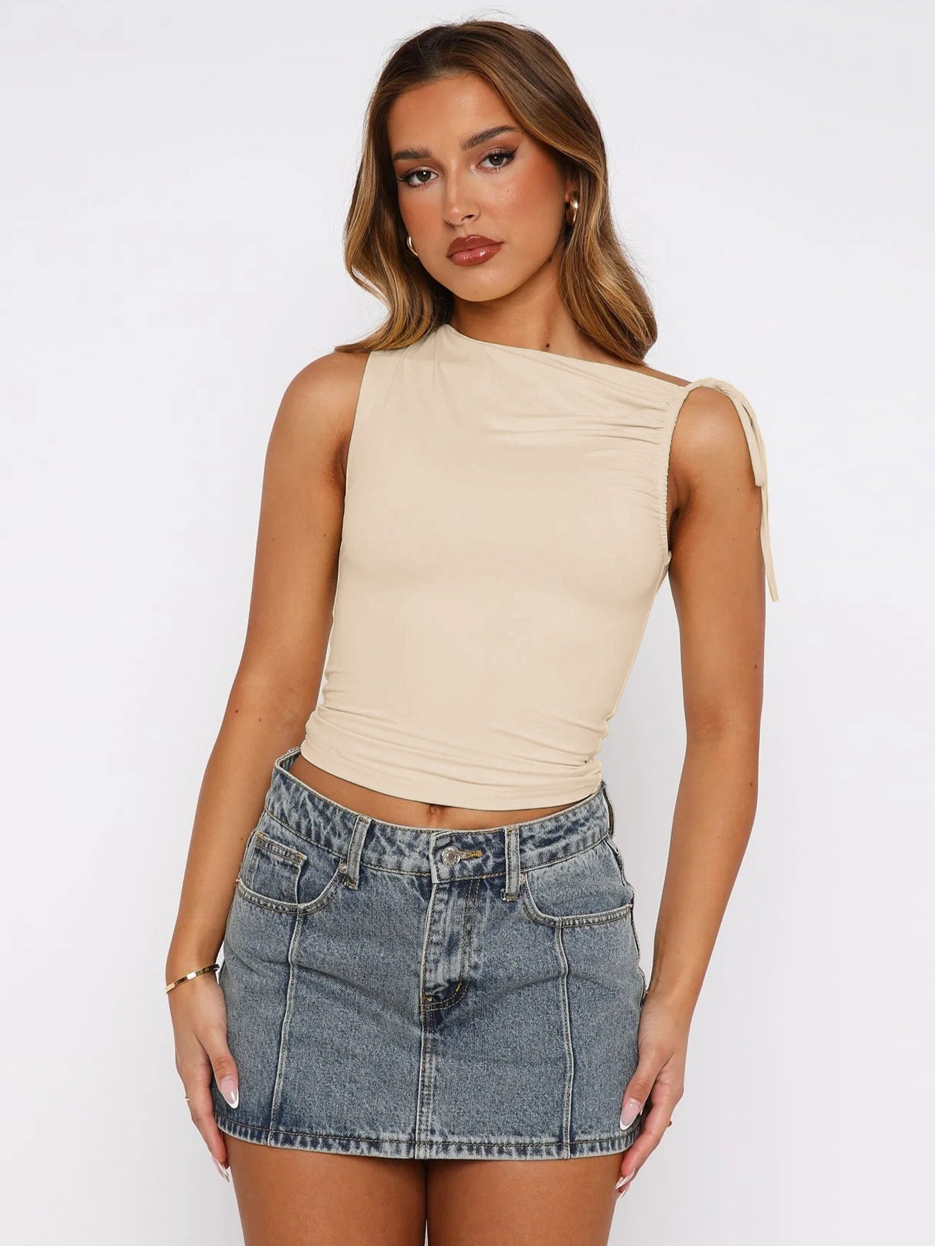 Trendy Sleeveless Ruched Cropped Top With Asymmetric Straps