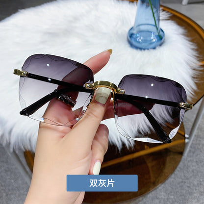 Trendy Fashionable Frameless Sunglasses Pink UV400 Protection