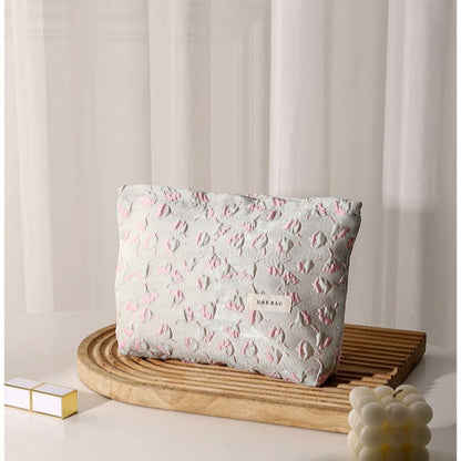 Simple FloralÂ Jacquard Sweet Cosmetic Bag