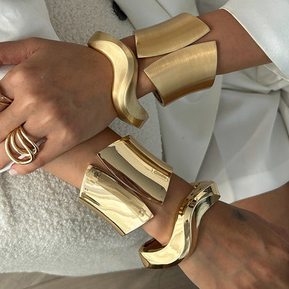 Irregular Metal Wide Bracelets Trendy Punk Spring Bangles For Women