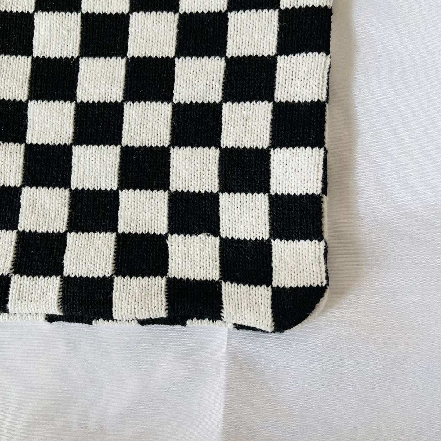 Black & Withe Plaid Color Block Knit Tote Shoulder Bag