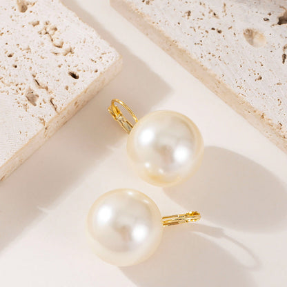 Chic Elegant Pearl Stud Earrings Geometric Design