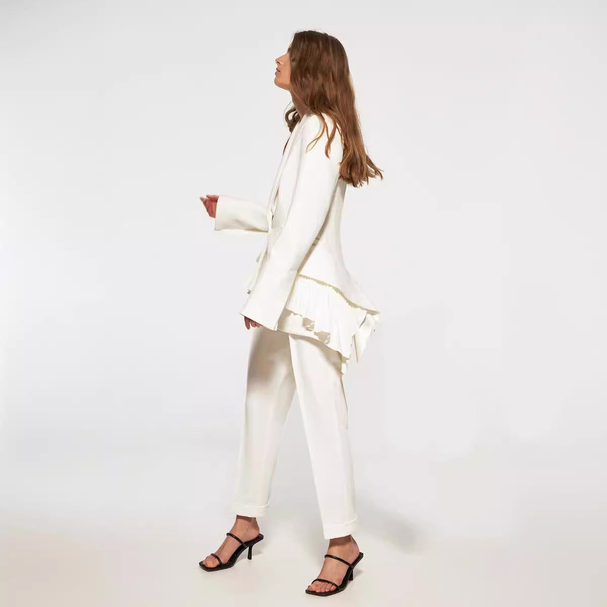 Chic Design Blazer For Women With Pleated Detailing