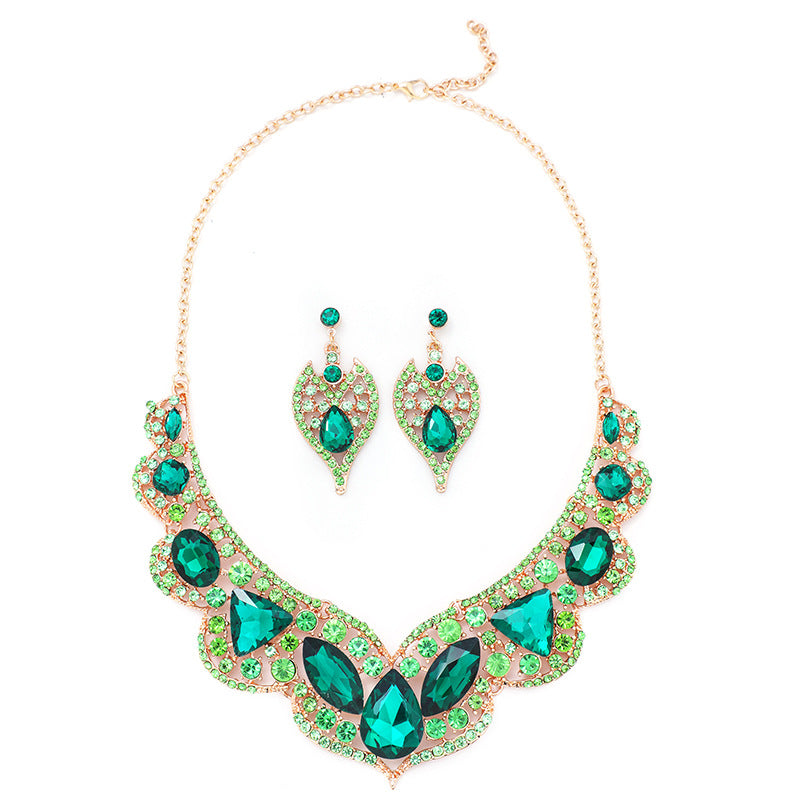 Vintage-Inspired Glamorous Necklace and Earring Set for Brides