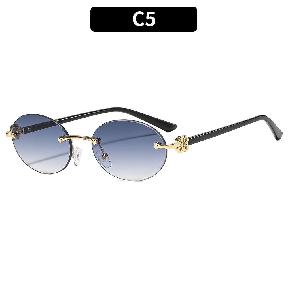 Oval Frame UV400 Sunglasses Fashionable Women's Outdoor Shades