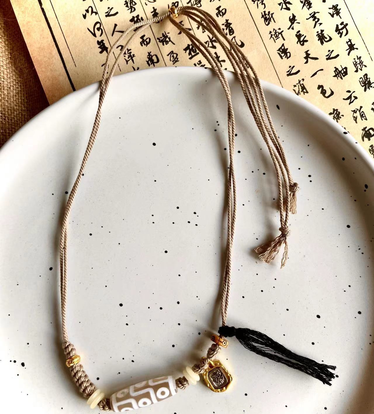 Original Ethnic Tibetan Style Natural Stone Nine-Eyed Dzi Beads Zakiram Vajra Pestle Lucky Necklace Retro Compilation