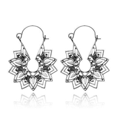 Vintage Geometric Metal Hoop Earrings With Floral Patterns