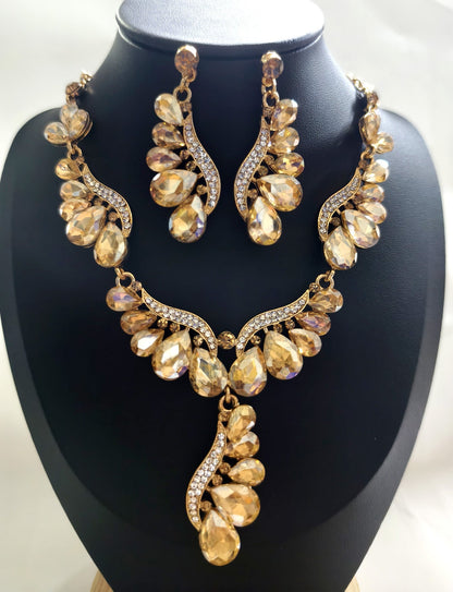 Luxury Drop-Shaped Gemstone Necklace and Earring Set for Formal Events