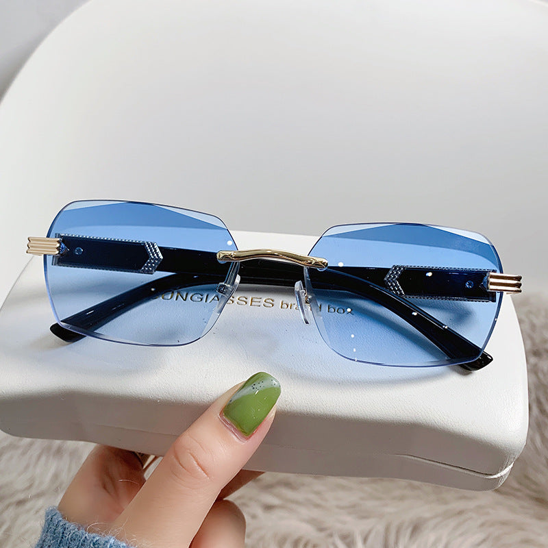 Trendy Gradient Colored Sunglasses for Women