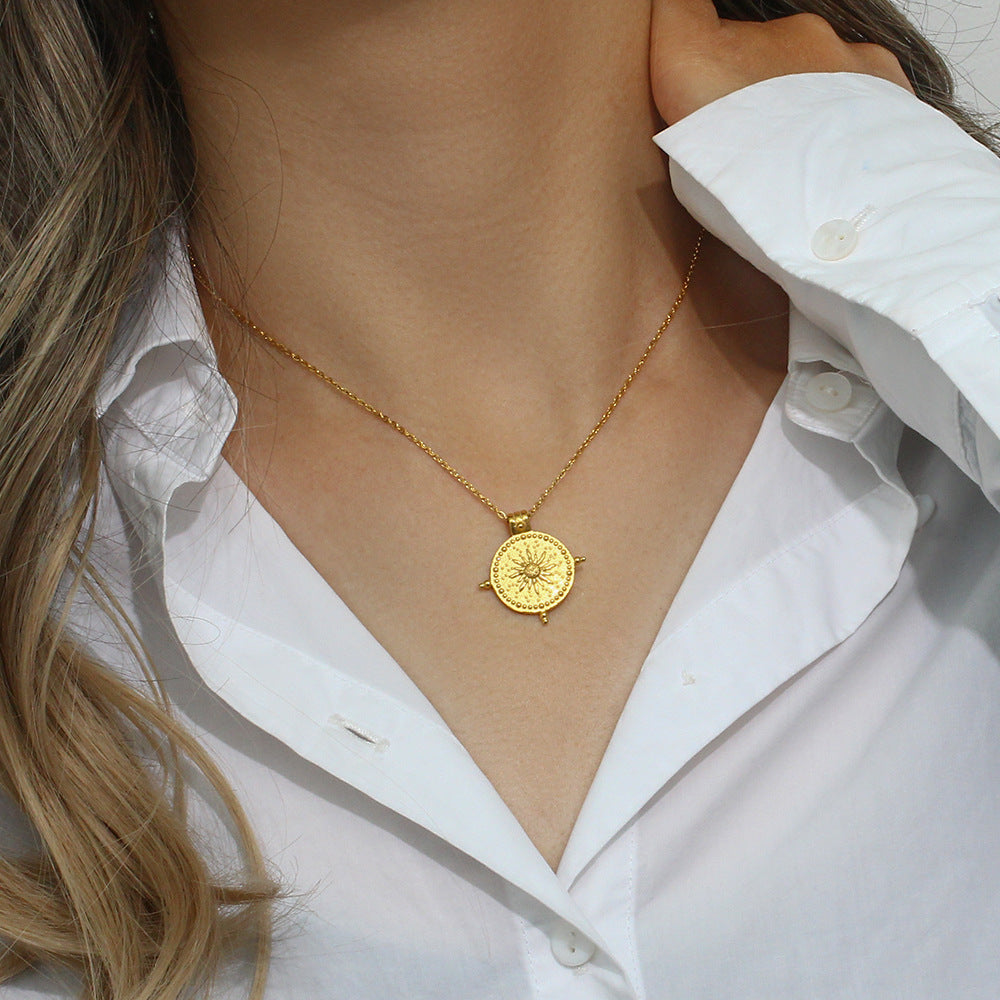 2+Vintage Sun Pendant Chain Neckalces