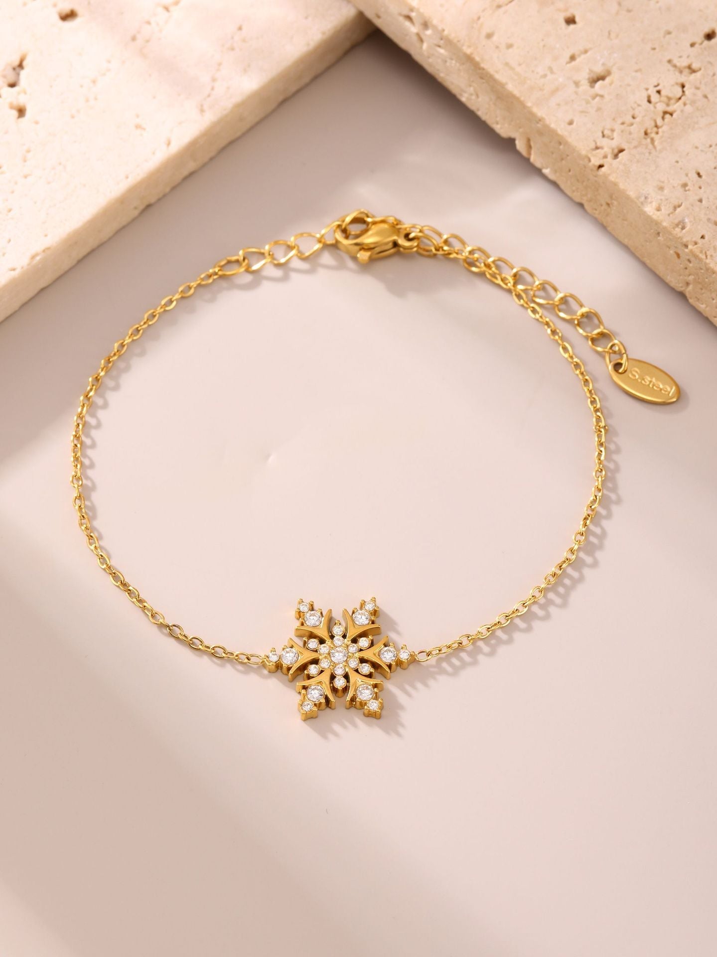 Sparking Cubic Zirconia Snowflake Chain Bracelet