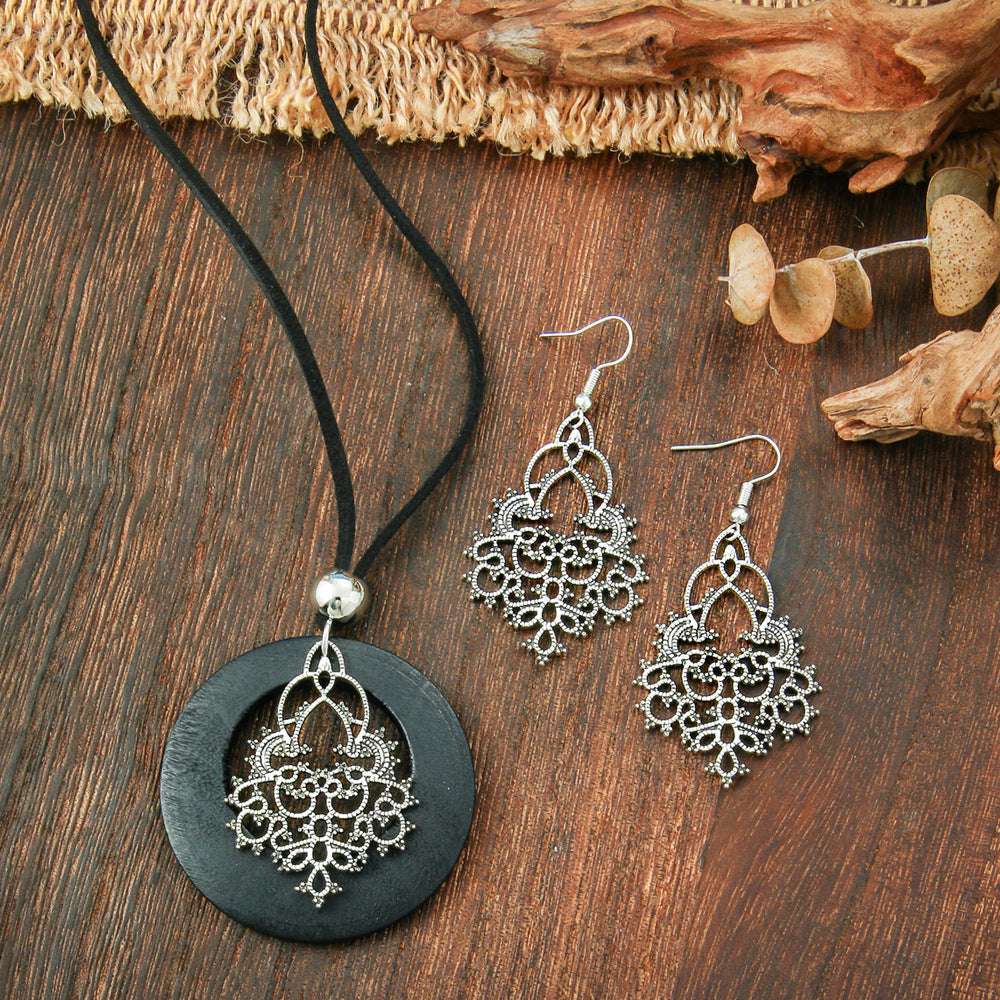 Trendy Geometric Earrings With Classic Black Wood Pendant