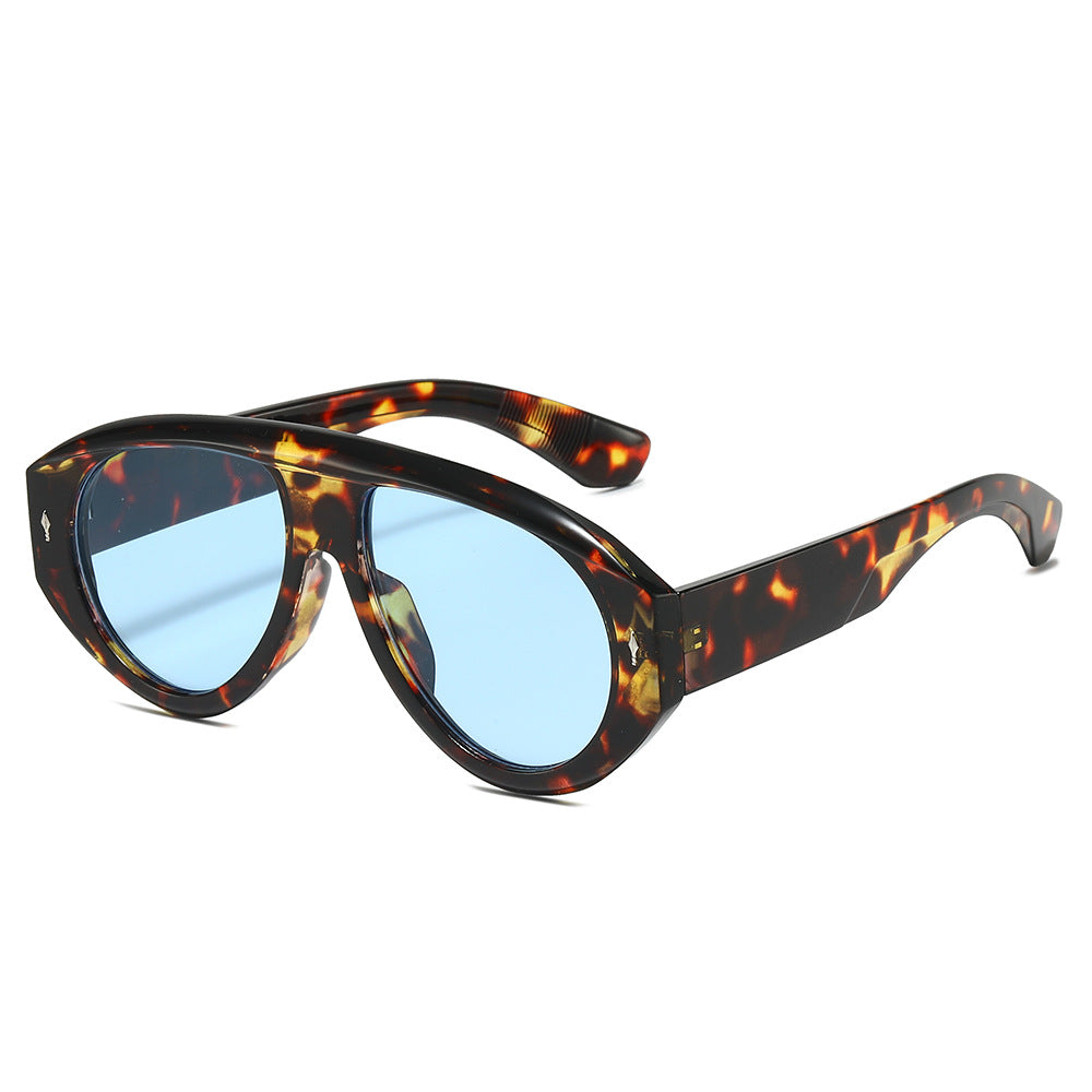 Pilot Style Oversized Sunglasses with Rivets
