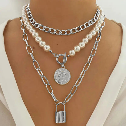 Baroque Style Irregular Pearl Necklace Creative Geometric Chain