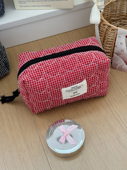 Color Block Heart Plaid Quilted Makeup Bag