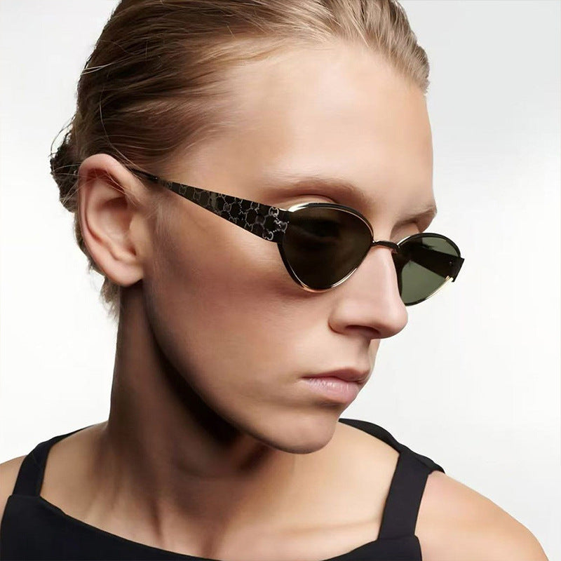 Retro Cat Eye Sunglasses Stylish Metal Frame UV400 Protection