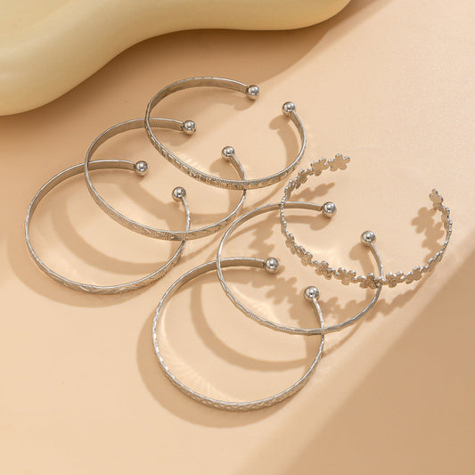 Simple Metal Heart Flower Bracelet Set