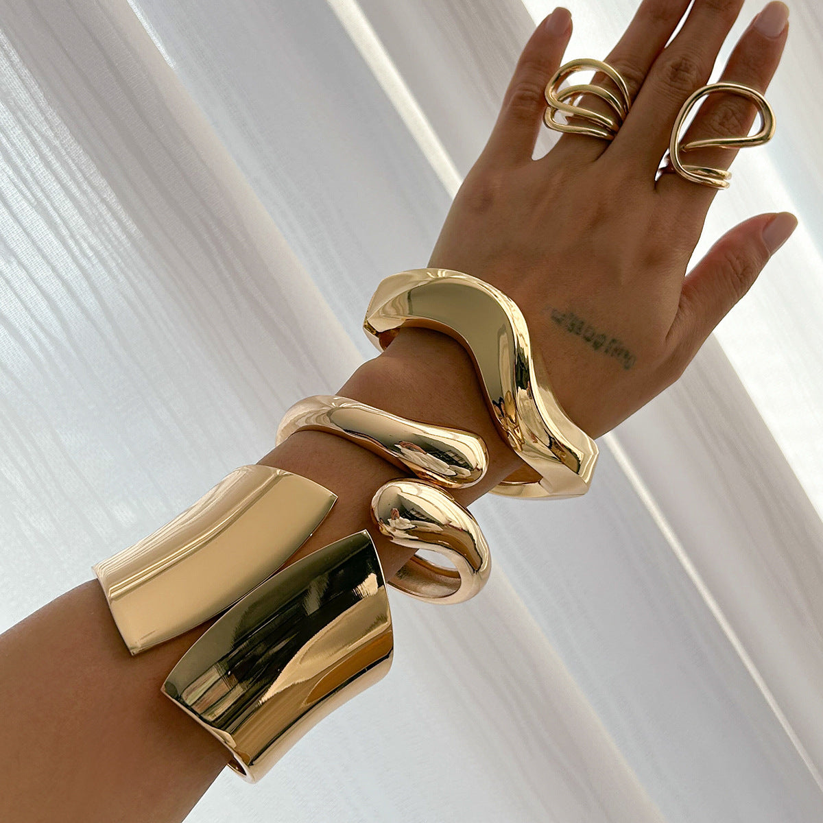 Geometric Cross-Design Alloy Bracelet Set