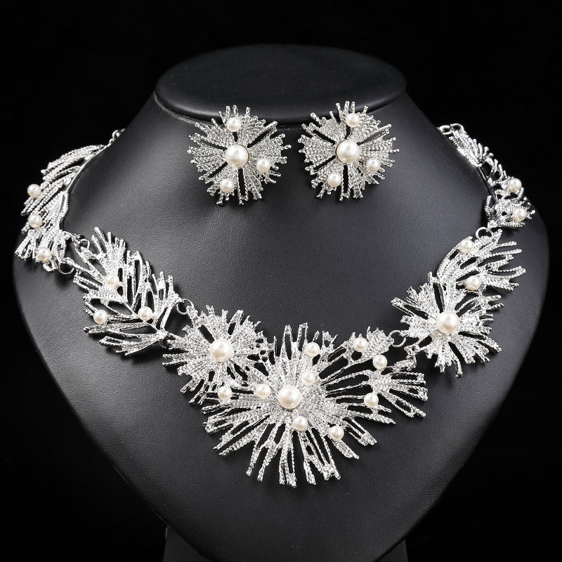 Geometric Vintage Pearl-Style Statement Necklace Set