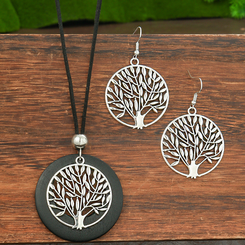 Trendy Geometric Earrings With Classic Black Wood Pendant