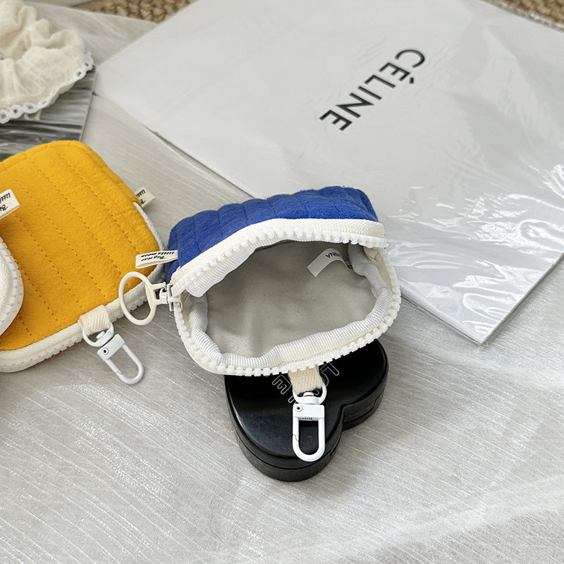 Mini Quilted Headphone Case Stylish Casual Keychain Pouch