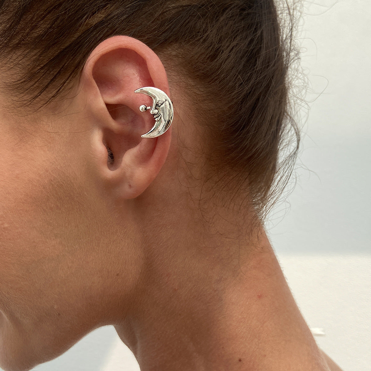 Sea Star Shell C-Shaped Earrings With Floral Design