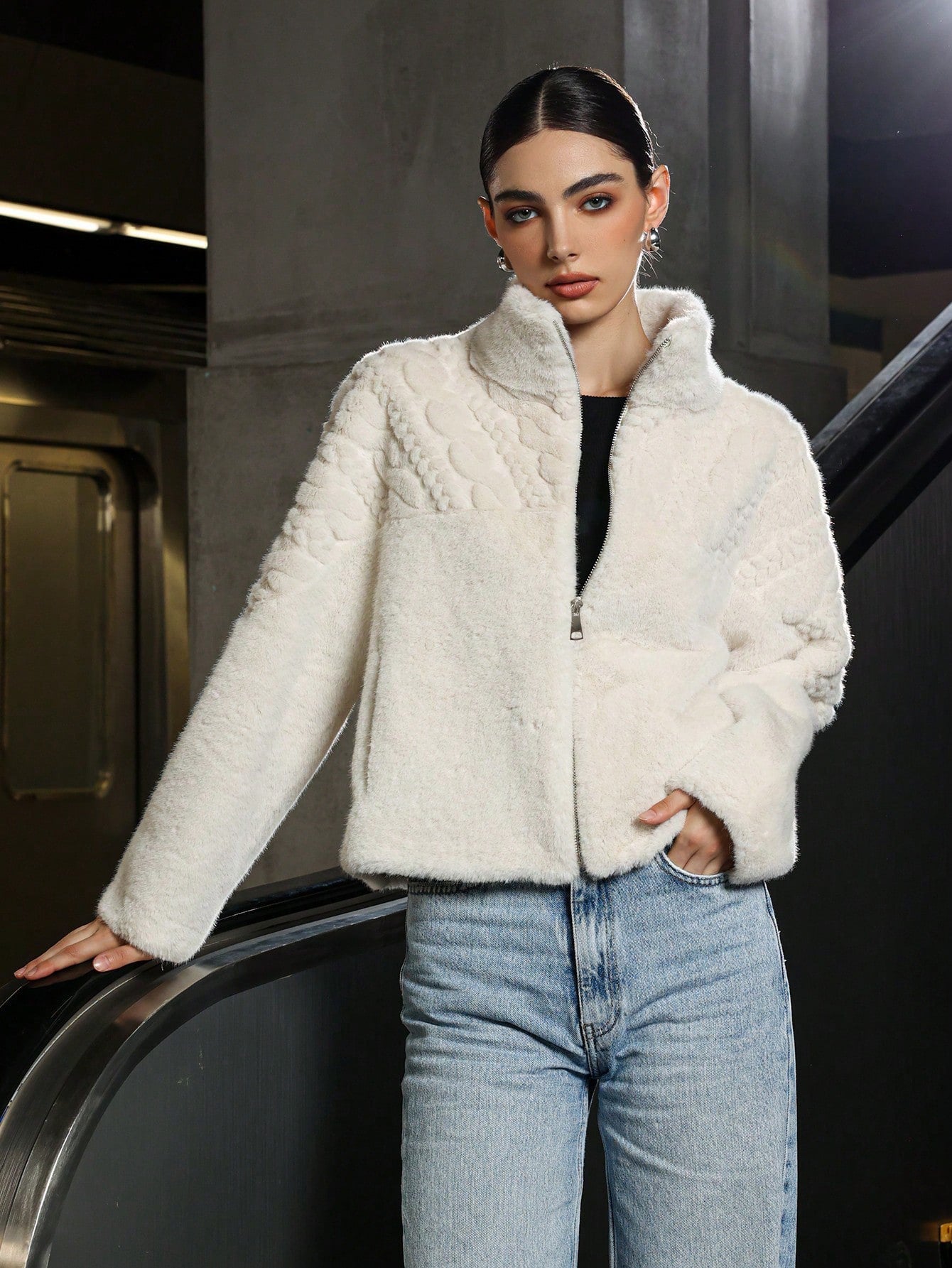 Fashionable High Neck Faux Fur Coat for Women