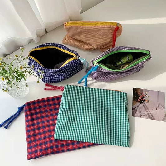 Classic Checkered Makeup Bag Portable Travel Organizer