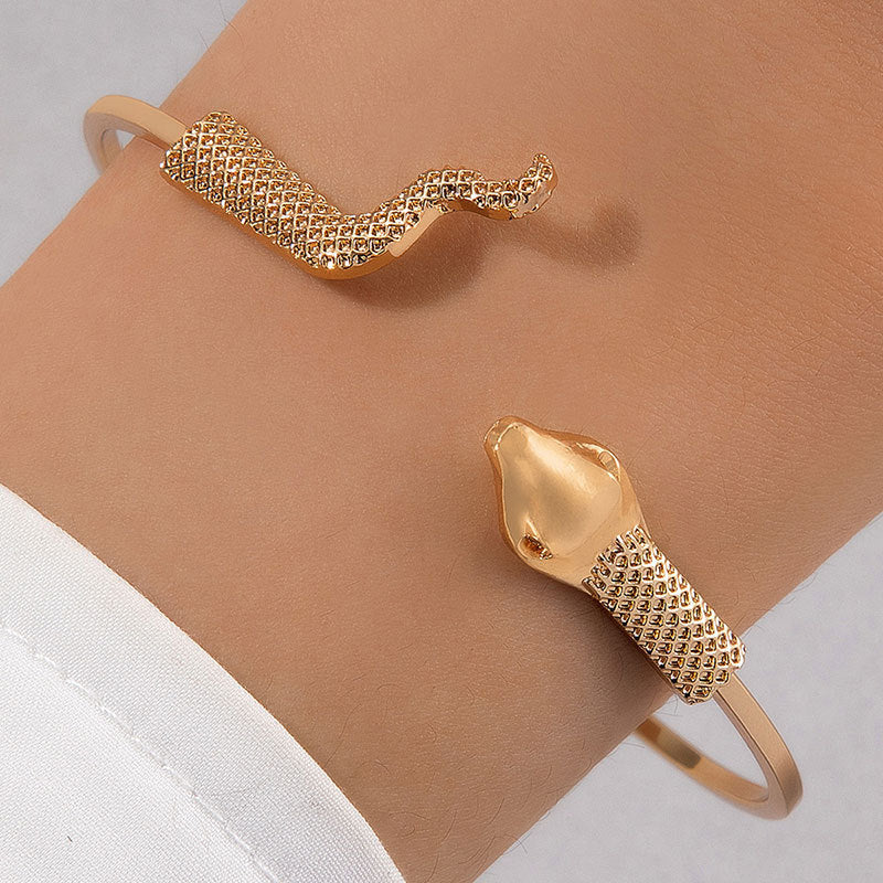 Floral Pearl Open Cuff Bracelet Stylish Fresh Design