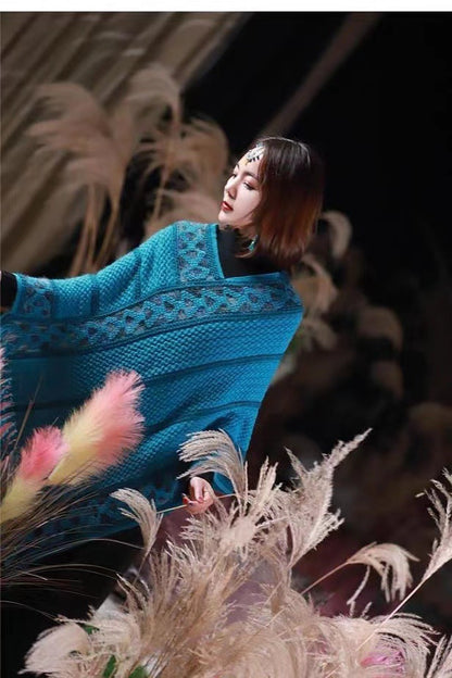Spring And Autumn New Loose Pullover Knitted Shawl Ethnic Style Pullover Cape