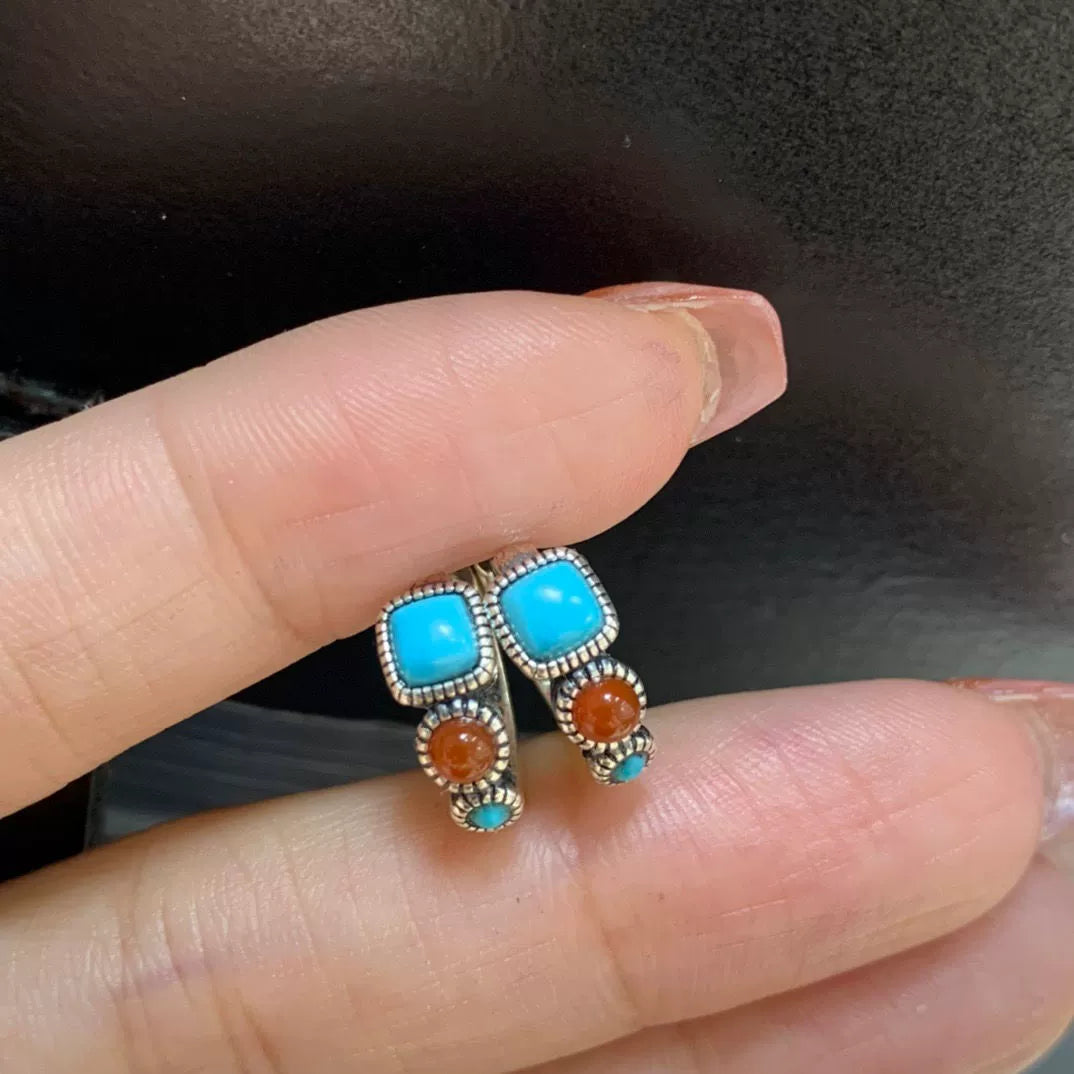 Ethnic Style High Value Light Luxury Bohemian Style Niche Design Red And Green Stone Double Earrings Ear Buckle Tibetan Style