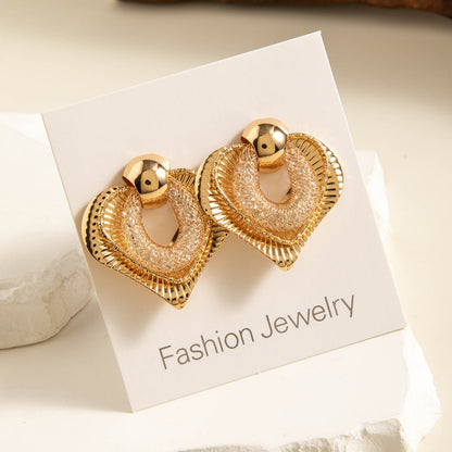 Wrinkled Floral Earrings With Geometric Design And Pearl Accents
