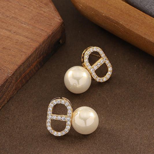 Stylish Zircon Letter Cd Pearl Earrings Simple Design With Silver Posts