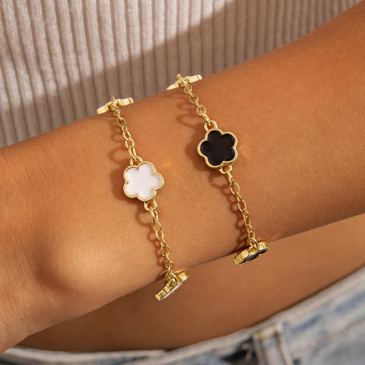 Trendy Alloy Five-Leaf Clover Bracelet Jewelry Set