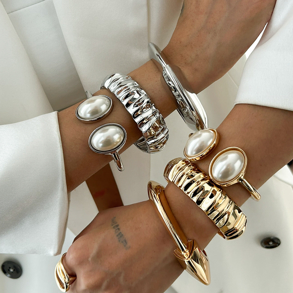 Asymmetrical Pearl Wrinkle Bracelet Alloy Jewelry Set
