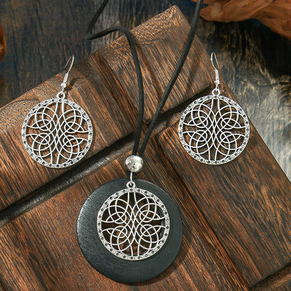 Trendy Geometric Earrings With Classic Black Wood Pendant